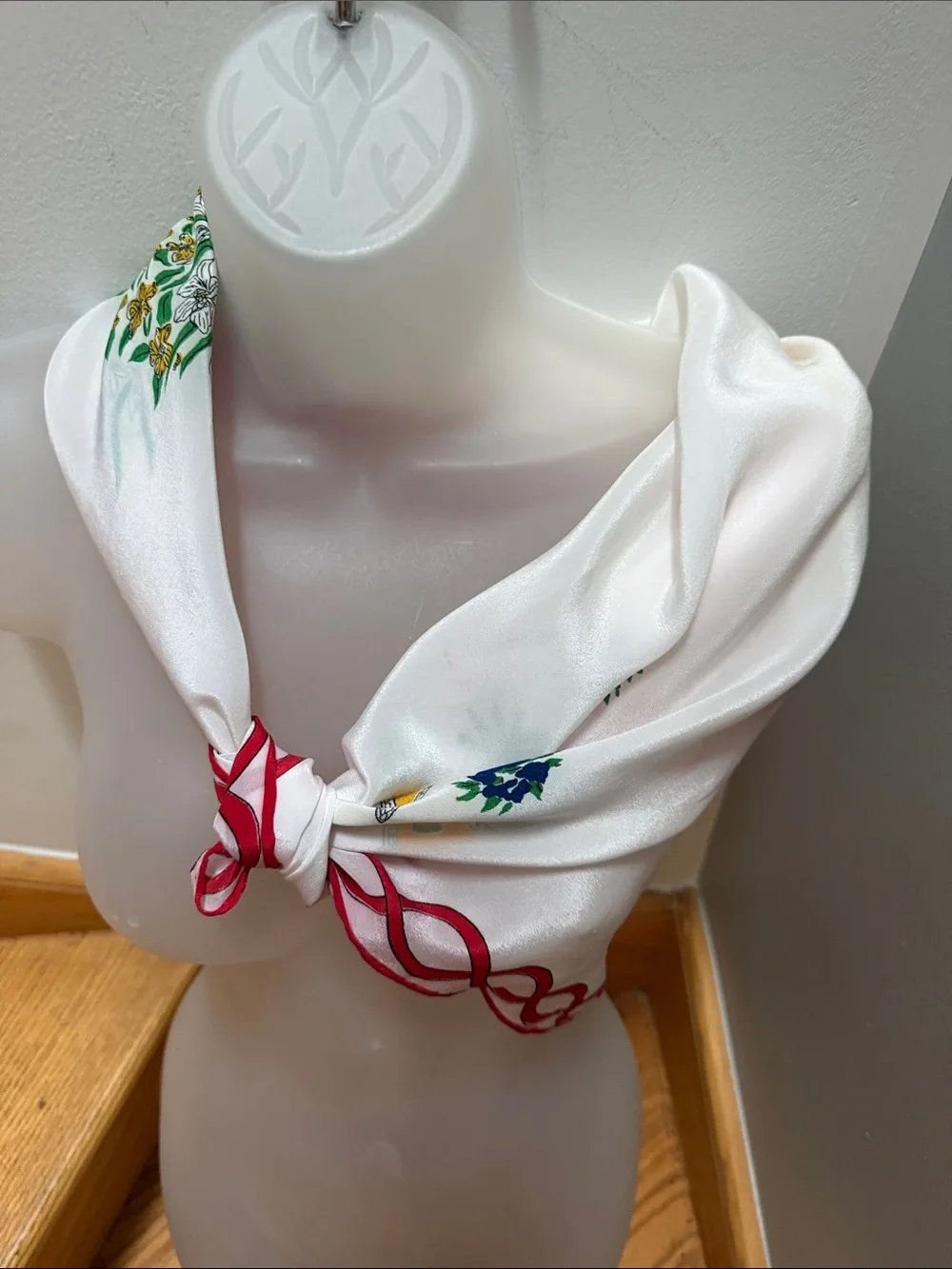 VTG Order of the Eastern Star (OES) Floral Silk Scarf Red Border 1960s – 1970’s